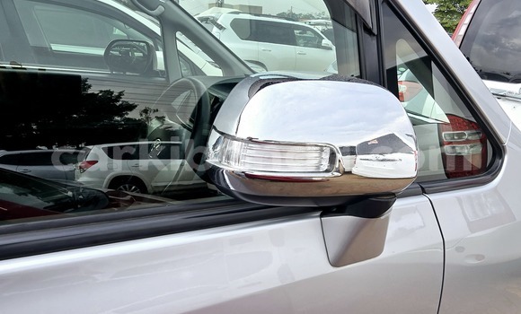 Nunua Mpya Toyota Noah Fedha Gari ndani ya Kampala nchini Uganda Nunua Mpya Toyota Noah Fedha Gari ndani ya Kampala nchini Uganda