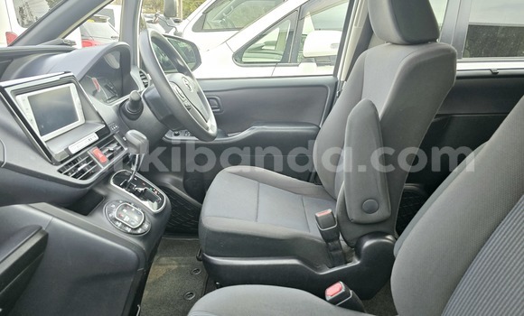 Buy New Toyota Noah White Car in Kampala in Uganda Buy New Toyota Noah White Car in Kampala in Uganda