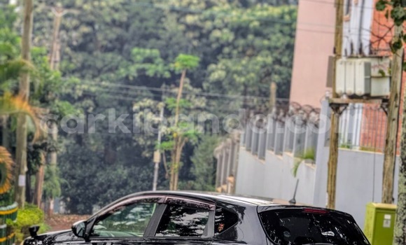 Buy Used Nissan Dualis Black Car in Kampala in Uganda Buy Used Nissan Dualis Black Car in Kampala in Uganda