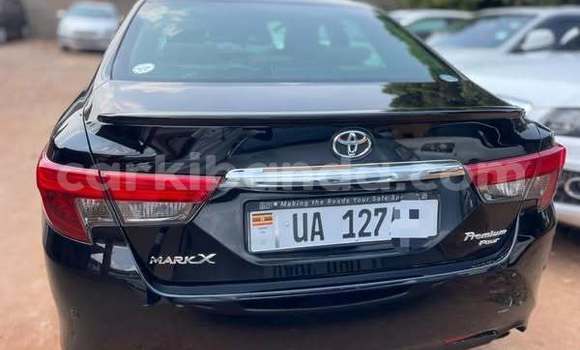 Nunua Ilio tumika Toyota Mark X Nyeusi Gari ndani ya Kampala nchini Uganda Nunua Ilio tumika Toyota Mark X Nyeusi Gari ndani ya Kampala nchini Uganda