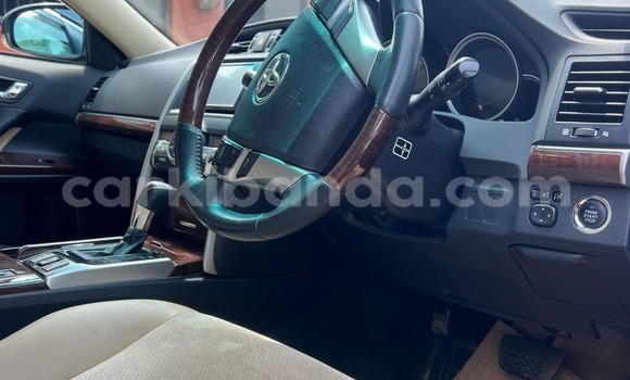 Nunua Ilio tumika Toyota Mark X Nyeusi Gari ndani ya Kampala nchini Uganda Nunua Ilio tumika Toyota Mark X Nyeusi Gari ndani ya Kampala nchini Uganda