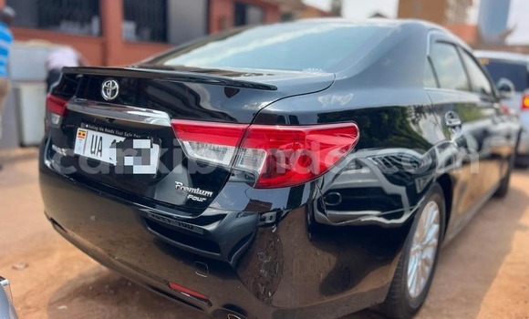 Nunua Ilio tumika Toyota Mark X Nyeusi Gari ndani ya Kampala nchini Uganda Nunua Ilio tumika Toyota Mark X Nyeusi Gari ndani ya Kampala nchini Uganda