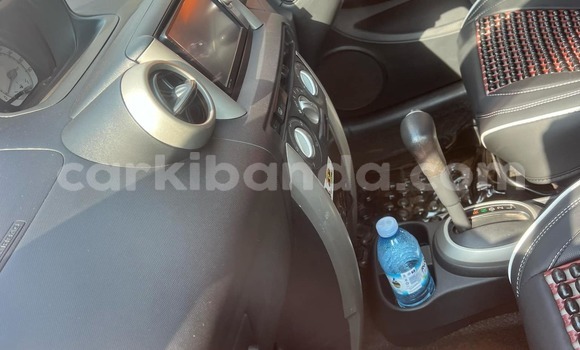 Nunua Ilio tumika Toyota IST Nyingine Gari ndani ya Kampala nchini Uganda Nunua Ilio tumika Toyota IST Nyingine Gari ndani ya Kampala nchini Uganda