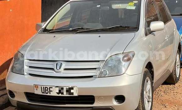 Nunua Ilio tumika Toyota IST Nyingine Gari ndani ya Kampala nchini Uganda Nunua Ilio tumika Toyota IST Nyingine Gari ndani ya Kampala nchini Uganda