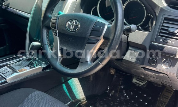 Nunua Ilio tumika Toyota Mark X Nyingine Gari ndani ya Kampala nchini Uganda Nunua Ilio tumika Toyota Mark X Nyingine Gari ndani ya Kampala nchini Uganda