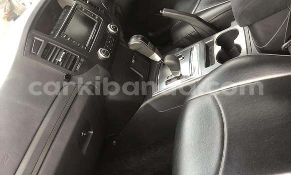 Nunua Ilio tumika Mitsubishi Pajero Nyeusi Gari ndani ya Kampala nchini Uganda Nunua Ilio tumika Mitsubishi Pajero Nyeusi Gari ndani ya Kampala nchini Uganda