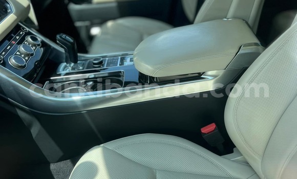 Nunua Ilio tumika Range Rover Range Rover Nyingine Gari ndani ya Kampala nchini Uganda Nunua Ilio tumika Range Rover Range Rover Nyingine Gari ndani ya Kampala nchini Uganda