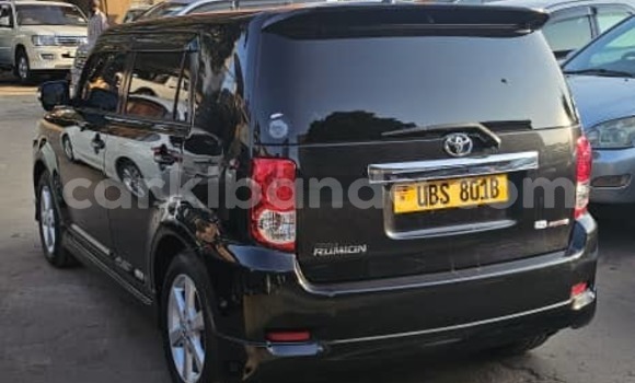 Nunua Ilio tumika Toyota Corolla Rumion Nyeusi Gari ndani ya Kampala nchini Uganda Nunua Ilio tumika Toyota Corolla Rumion Nyeusi Gari ndani ya Kampala nchini Uganda