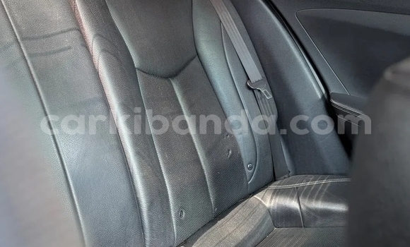 Nunua Ilio tumika Hyundai Veloster Nyeusi Gari ndani ya Kampala nchini Uganda Nunua Ilio tumika Hyundai Veloster Nyeusi Gari ndani ya Kampala nchini Uganda