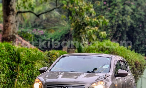 Gura Yakoze Nissan Dualis Other Imodoka i Kampala mu Uganda