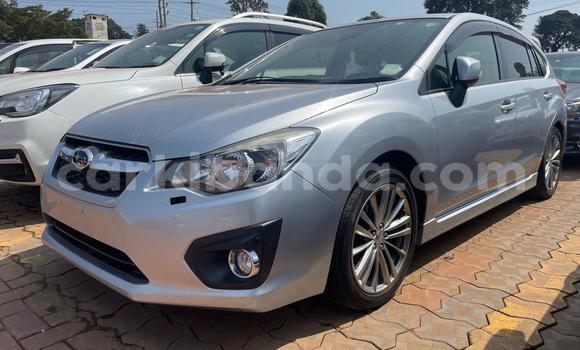 Gura Yakoze Subaru Impreza Silver Imodoka i Kampala mu Uganda Gura Yakoze Subaru Impreza Silver Imodoka i Kampala mu Uganda