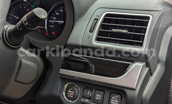 Nunua Ilio tumika Subaru Forester Bluu Gari ndani ya Kampala nchini Uganda Nunua Ilio tumika Subaru Forester Bluu Gari ndani ya Kampala nchini Uganda