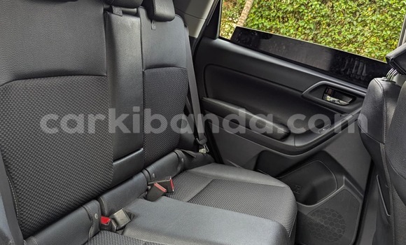 Nunua Ilio tumika Subaru Forester Nyeupe Gari ndani ya Kampala nchini Uganda Nunua Ilio tumika Subaru Forester Nyeupe Gari ndani ya Kampala nchini Uganda