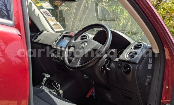 Nunua Ilio tumika Volkswagen Tiguan Nyingine Gari ndani ya Kampala nchini Uganda Nunua Ilio tumika Volkswagen Tiguan Nyingine Gari ndani ya Kampala nchini Uganda