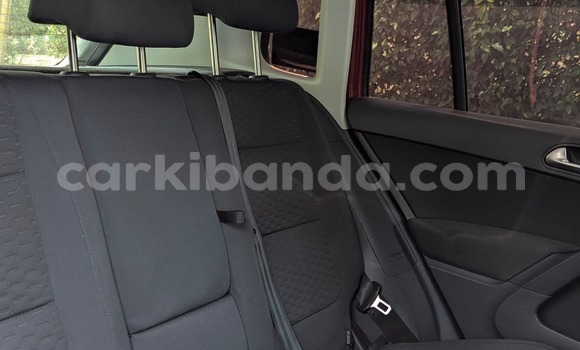 Nunua Ilio tumika Volkswagen Tiguan Nyingine Gari ndani ya Kampala nchini Uganda Nunua Ilio tumika Volkswagen Tiguan Nyingine Gari ndani ya Kampala nchini Uganda