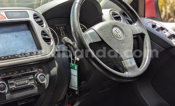 Nunua Ilio tumika Volkswagen Tiguan Nyingine Gari ndani ya Kampala nchini Uganda Nunua Ilio tumika Volkswagen Tiguan Nyingine Gari ndani ya Kampala nchini Uganda