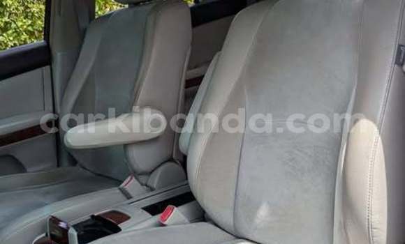 Acheter Occasion Voiture Toyota Highlander Blanc à Kampala, Ouganda Acheter Occasion Voiture Toyota Highlander Blanc à Kampala, Ouganda