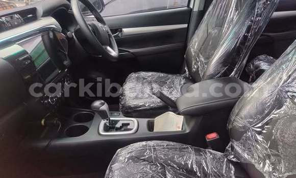 Acheter Occasion Voiture Toyota Hilux Autre à Kampala, Ouganda Acheter Occasion Voiture Toyota Hilux Autre à Kampala, Ouganda