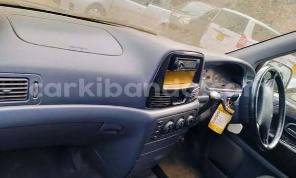 Gura Yakoze Toyota Noah Other Imodoka i Kampala mu Uganda Gura Yakoze Toyota Noah Other Imodoka i Kampala mu Uganda