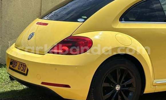 Nunua Ilio tumika Volkswagen Beetle Nyingine Gari ndani ya Kampala nchini Uganda Nunua Ilio tumika Volkswagen Beetle Nyingine Gari ndani ya Kampala nchini Uganda