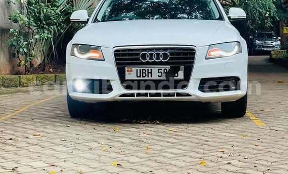 Nunua Ilio tumika Audi A7 Nyeupe Gari ndani ya Kampala nchini Uganda Nunua Ilio tumika Audi A7 Nyeupe Gari ndani ya Kampala nchini Uganda