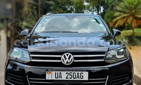 Nunua Ilio tumika Volkswagen Touareg Nyeusi Gari ndani ya Kampala nchini Uganda Nunua Ilio tumika Volkswagen Touareg Nyeusi Gari ndani ya Kampala nchini Uganda