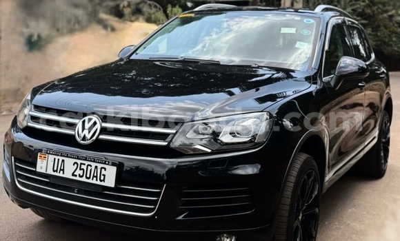 Nunua Ilio tumika Volkswagen Touareg Nyeusi Gari ndani ya Kampala nchini Uganda Nunua Ilio tumika Volkswagen Touareg Nyeusi Gari ndani ya Kampala nchini Uganda