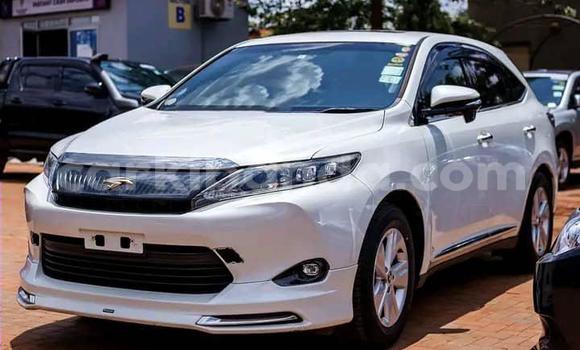 Buy Used Toyota Harrier White Car in Kampala in Uganda Buy Used Toyota Harrier White Car in Kampala in Uganda