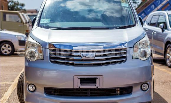 Buy Used Toyota Noah Silver Car in Kampala in Uganda Buy Used Toyota Noah Silver Car in Kampala in Uganda