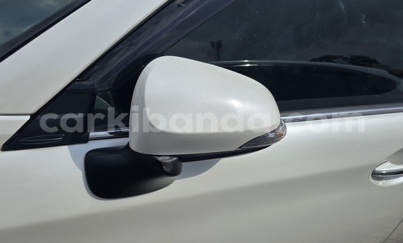 Nunua Mpya Toyota Fielder Nyeupe Gari ndani ya Kampala nchini Uganda Nunua Mpya Toyota Fielder Nyeupe Gari ndani ya Kampala nchini Uganda