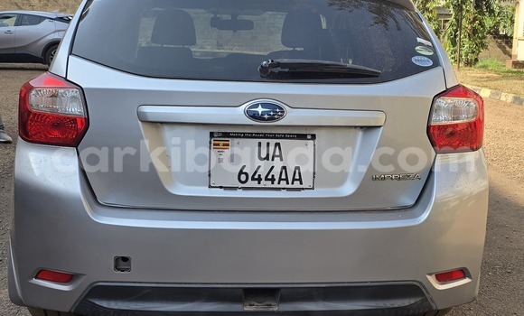Nunua Mpya Subaru Impreza Fedha Gari ndani ya Kampala nchini Uganda Nunua Mpya Subaru Impreza Fedha Gari ndani ya Kampala nchini Uganda