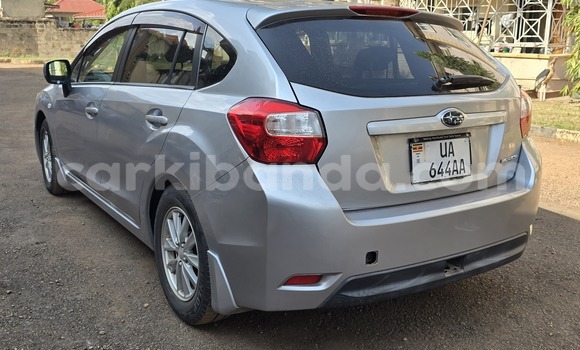 Nunua Mpya Subaru Impreza Fedha Gari ndani ya Kampala nchini Uganda Nunua Mpya Subaru Impreza Fedha Gari ndani ya Kampala nchini Uganda