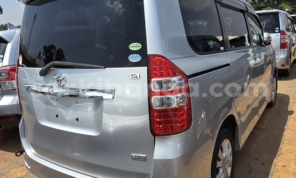 Buy New Toyota Noah Silver Car in Kampala in Uganda Buy New Toyota Noah Silver Car in Kampala in Uganda