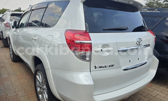 Buy New Toyota Vanguard White Car in Kampala in Uganda Buy New Toyota Vanguard White Car in Kampala in Uganda