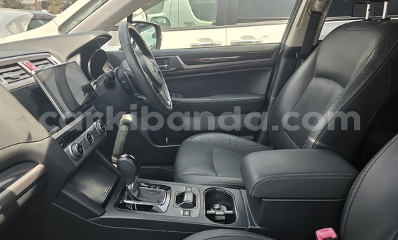 Nunua Mpya Subaru Outback Nyingine Gari ndani ya Kampala nchini Uganda Nunua Mpya Subaru Outback Nyingine Gari ndani ya Kampala nchini Uganda