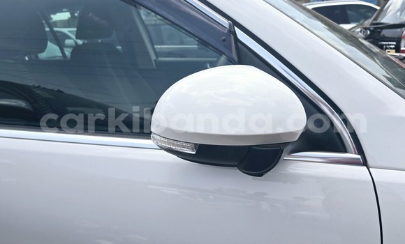 Nunua Mpya Volkswagen Tiguan Nyeupe Gari ndani ya Kampala nchini Uganda Nunua Mpya Volkswagen Tiguan Nyeupe Gari ndani ya Kampala nchini Uganda