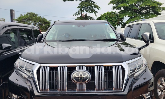 Acheter Occasion Voiture Toyota Land Cruiser Prado Noir à Kampala, Ouganda