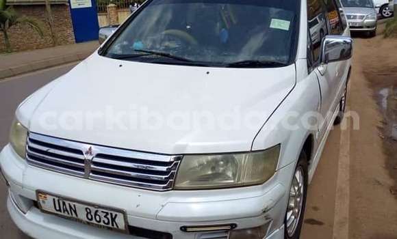 Buy Used Mitsubishi Chariot White Car in Kampala in Uganda Buy Used Mitsubishi Chariot White Car in Kampala in Uganda