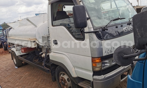 Buy Import Isuzu FTR 850 White Truck in Kampala in Uganda Buy Import Isuzu FTR 850 White Truck in Kampala in Uganda