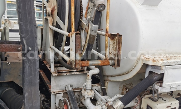 Buy Import Isuzu FTR 850 White Truck in Kampala in Uganda Buy Import Isuzu FTR 850 White Truck in Kampala in Uganda