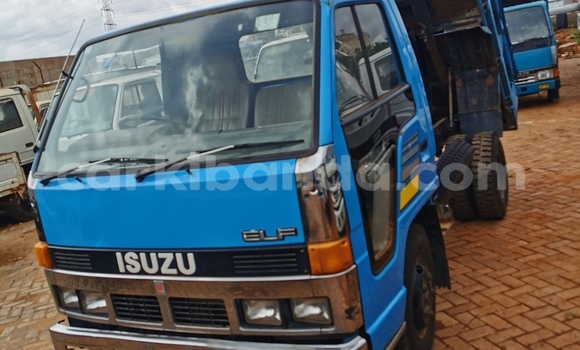 Buy Import Isuzu FTR 850 Blue Truck in Kampala in Uganda Buy Import Isuzu FTR 850 Blue Truck in Kampala in Uganda