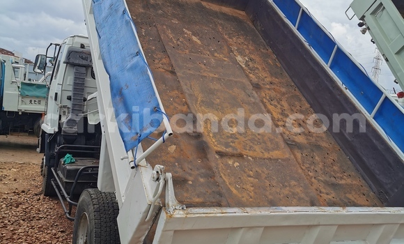 Buy Import Isuzu FTR 850 White Truck in Kampala in Uganda Buy Import Isuzu FTR 850 White Truck in Kampala in Uganda