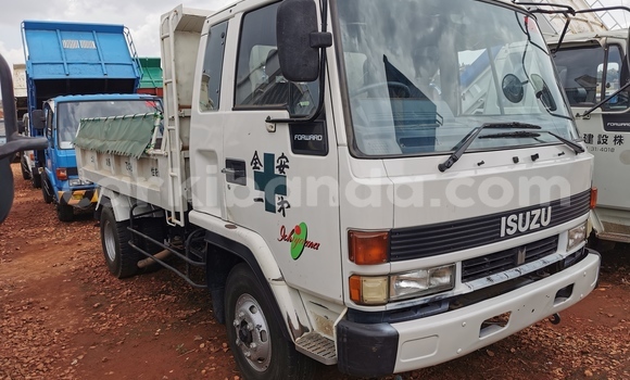 Buy Import Isuzu FTR 850 White Truck in Kampala in Uganda