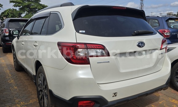 Acheter Neuf Voiture Subaru Outback Blanc à Kampala, Ouganda Acheter Neuf Voiture Subaru Outback Blanc à Kampala, Ouganda