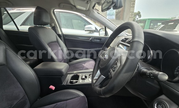 Acheter Neuf Voiture Subaru Outback Blanc à Kampala, Ouganda Acheter Neuf Voiture Subaru Outback Blanc à Kampala, Ouganda