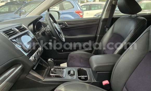 Acheter Neuf Voiture Subaru Outback Blanc à Kampala, Ouganda Acheter Neuf Voiture Subaru Outback Blanc à Kampala, Ouganda