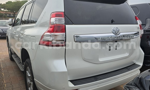 Acheter Neuf Voiture Toyota Land Cruiser Prado Blanc à Kampala, Ouganda Acheter Neuf Voiture Toyota Land Cruiser Prado Blanc à Kampala, Ouganda