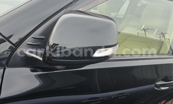 Acheter Neuf Voiture Toyota Land Cruiser Prado Noir à Kampala, Ouganda Acheter Neuf Voiture Toyota Land Cruiser Prado Noir à Kampala, Ouganda