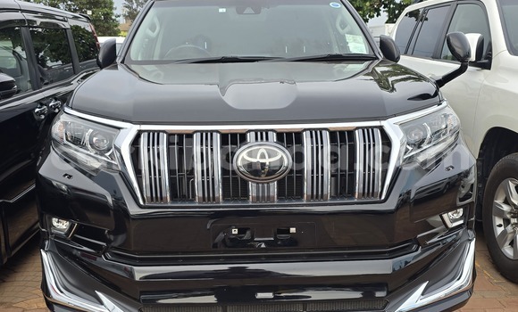 Acheter Neuf Voiture Toyota Land Cruiser Prado Noir à Kampala, Ouganda Acheter Neuf Voiture Toyota Land Cruiser Prado Noir à Kampala, Ouganda