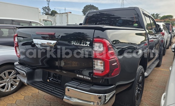 Buy New Toyota Hilux Black Car in Kampala in Uganda Buy New Toyota Hilux Black Car in Kampala in Uganda